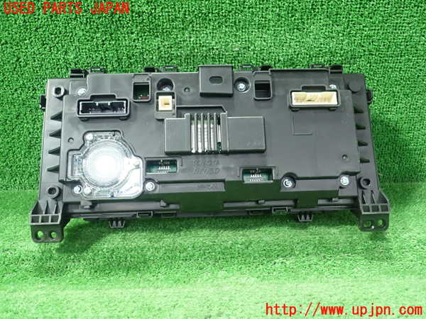 5UPJ-38136170]カローラ ツーリング(MZEA17W)スピードメーター 中古_m0002.jpg