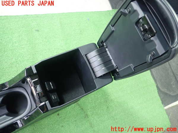1UPJ-38137540]カローラ ツーリング(MZEA17W)センターコンソール 中古_m0004.jpg