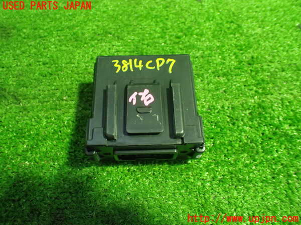 1UPJ-38146152]セレナ(FNC28)コンピューター7 中古_m0003.jpg