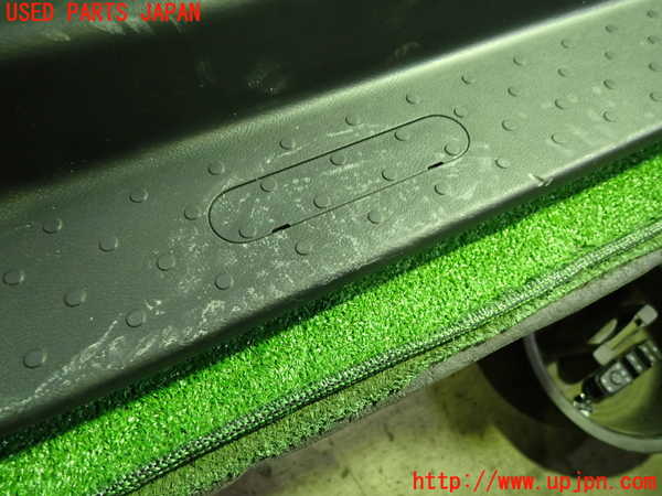 1UPJ-38147740]セレナ(FNC28)スカッフプレート 中古_m0002.jpg