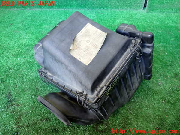1UPJ-38162560]パジェロ(V45W)エアクリーナーボックス 中古_m0001.jpg