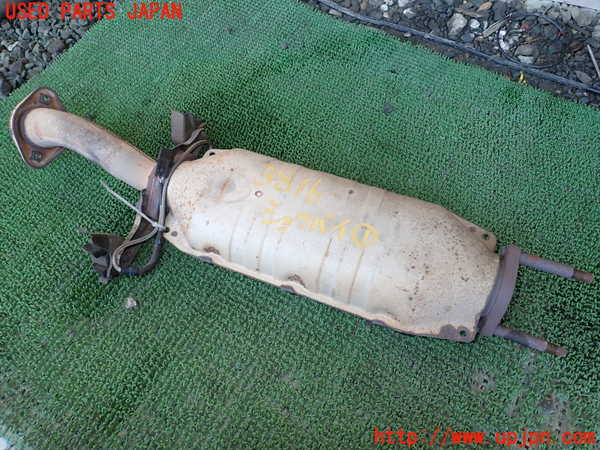 1UPJ-38162661]パジェロ(V45W)触媒1 中古_m0001.jpg