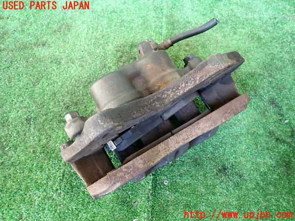 1UPJ-38164085]パジェロ(V45W)左フロントキャリパー 中古_m0002.jpg