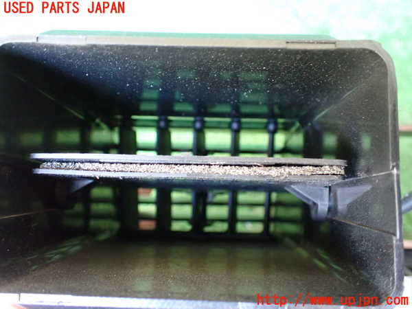 1UPJ-38167527]パジェロ(V45W)エアコン吹き出し口2 (真中) 中古_m0002.jpg