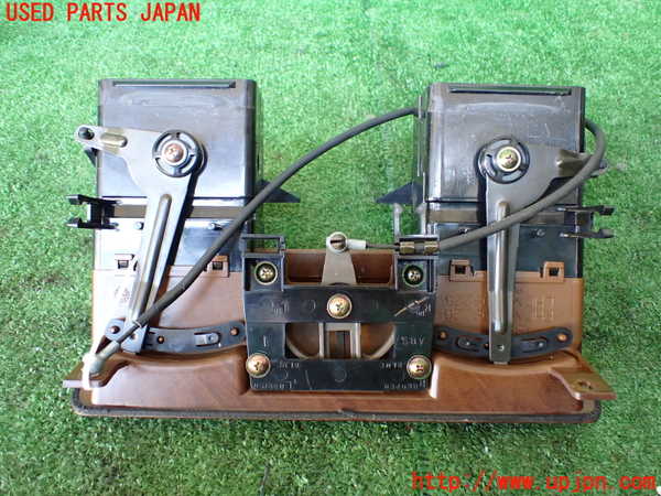 1UPJ-38167527]パジェロ(V45W)エアコン吹き出し口2 (真中) 中古_m0004.jpg