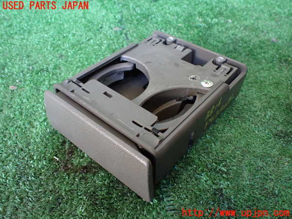 1UPJ-38167810]パジェロ(V45W)ドリンクホルダー 中古_m0001.jpg