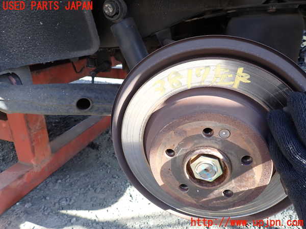 1UPJ-38174305]ベンツ ビアノ(Viano) W639(639811)左リアナックルハブ 中古_m0002.jpg