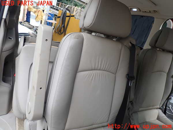 1UPJ-38177145]ベンツ ビアノ(Viano) W639(639811)右2列目シート 中古_m0002.jpg