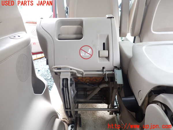 1UPJ-38177265]ベンツ ビアノ(Viano) W639(639811)左3列目シート 中古_m0005.jpg