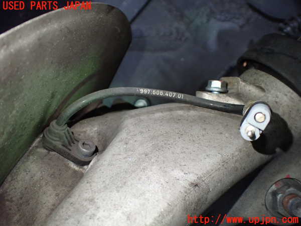 1UPJ-38194290]ポルシェ・ケイマン(98721)右フロントナックルハブ 中古_m0003.jpg