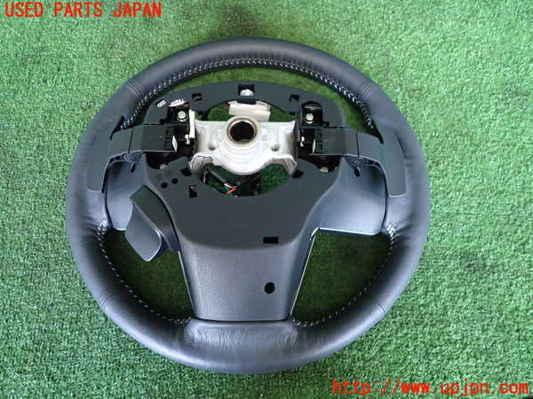 2UPJ-38217855]クロストレック(GUD)ステアリングホイール 中古_m0002.jpg