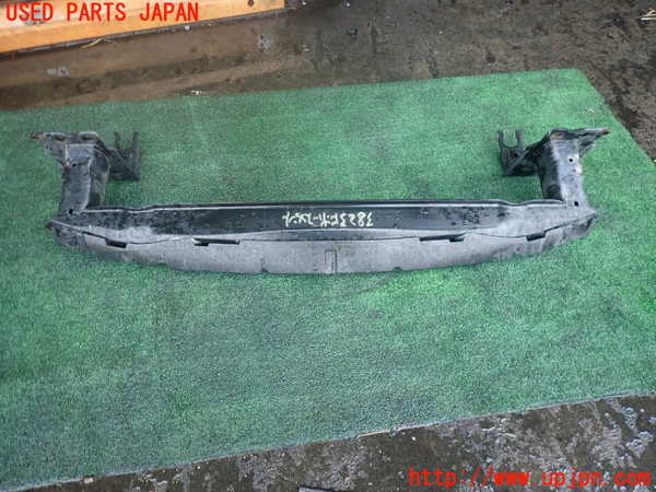 2UPJ-38231014]ポルシェ・カイエン ターボ(9PA50A)フロントバンパーホースメント 中古_m0001.jpg