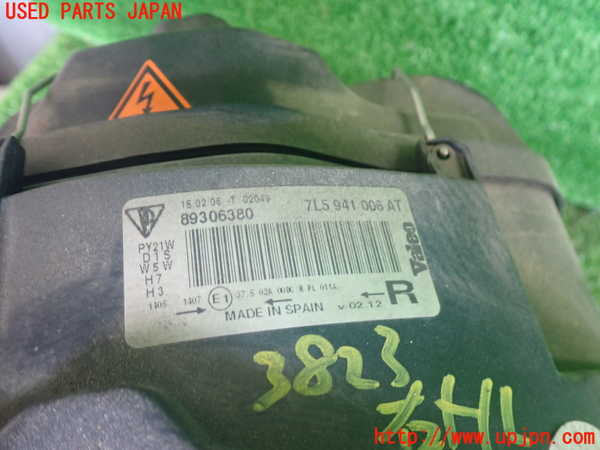 2UPJ-38231130]ポルシェ・カイエン ターボ(9PA50A)右ヘッドライト HID 中古_m0003.jpg