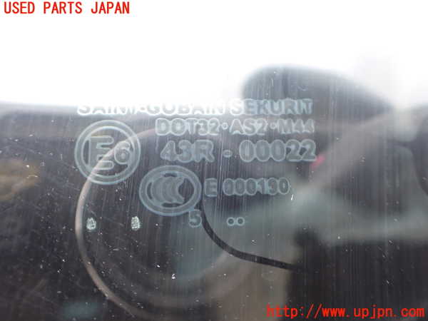 2UPJ-38231380]ポルシェ・カイエン ターボ(9PA50A)右クォーターガラス 中古(43R-00022 M44)_m0002.jpg