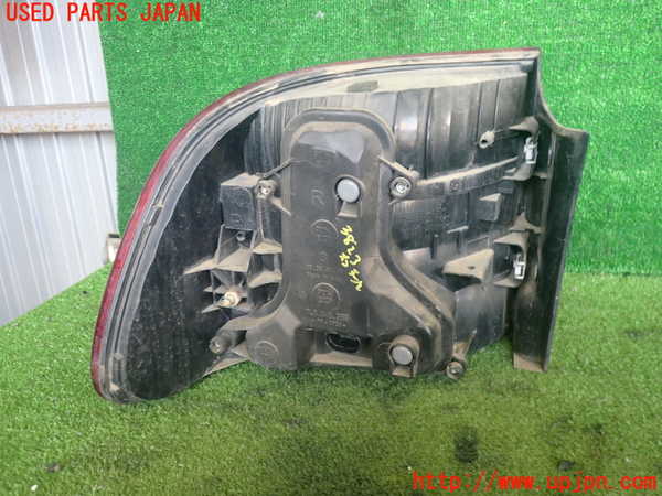 2UPJ-38231530]ポルシェ・カイエン ターボ(9PA50A)右テールランプ 中古_m0002.jpg