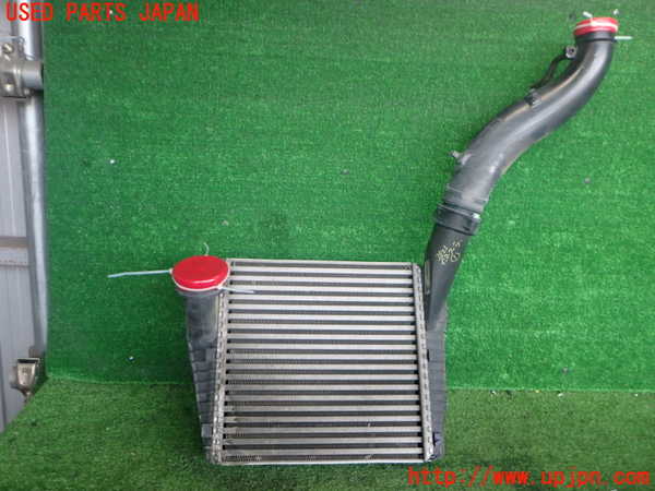 2UPJ-38232451]ポルシェ・カイエン ターボ(9PA50A)インタークーラー1 中古_m0001.jpg