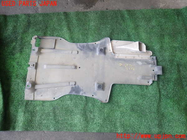 2UPJ-38231721]ポルシェ・カイエン ターボ(9PA50A)アンダーカバー1 中古_m0002.jpg