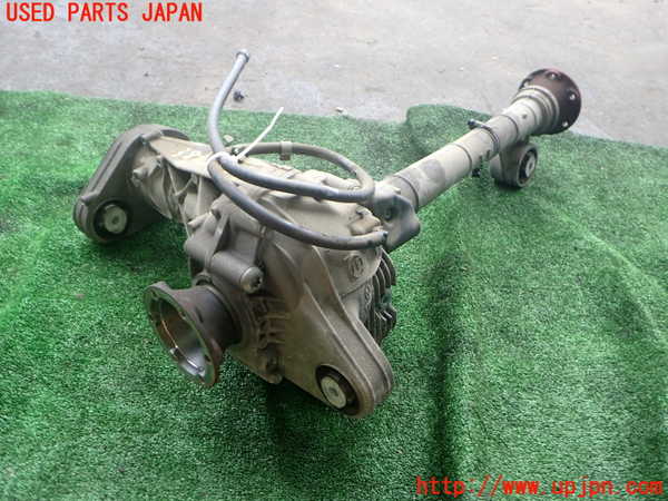 2UPJ-38234350]ポルシェ・カイエン ターボ(9PA50A)フロントデフ 中古_m0002.jpg