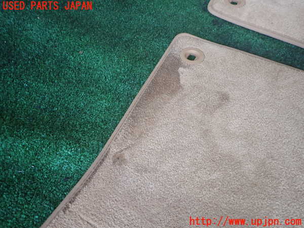 2UPJ-38237800]ポルシェ・カイエン ターボ(9PA50A)フロアマット 中古_m0003.jpg