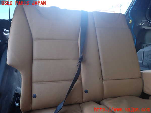 2UPJ-38237145]ポルシェ・カイエン ターボ(9PA50A)右2列目シート 中古_m0003.jpg