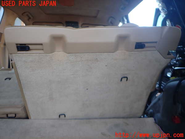 2UPJ-38237145]ポルシェ・カイエン ターボ(9PA50A)右2列目シート 中古_m0005.jpg