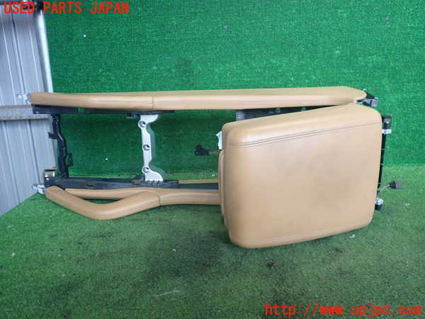 2UPJ-38237540]ポルシェ・カイエン ターボ(9PA50A)センターコンソール 中古_m0003.jpg