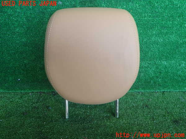 2UPJ-38237150]ポルシェ・カイエン ターボ(9PA50A)右2列目ヘッドレスト 中古_m0001.jpg