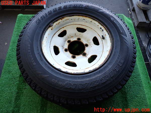 2UPJ-38249028]ランクル60系(HJ61V)タイヤ　ホイール　1本③ 215/80R15 中古_m0002.jpg
