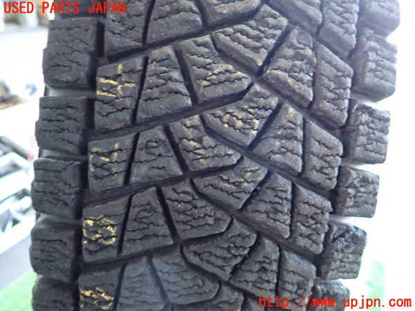 2UPJ-38249028]ランクル60系(HJ61V)タイヤ　ホイール　1本③ 215/80R15 中古_m0003.jpg
