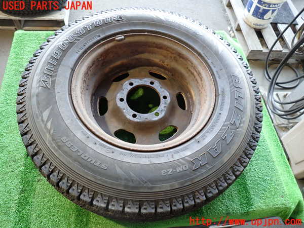 2UPJ-38249028]ランクル60系(HJ61V)タイヤ　ホイール　1本③ 215/80R15 中古_m0005.jpg