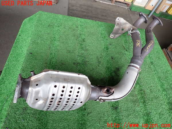 2UPJ-38252661]ランクル80系(FZJ80G)触媒1 中古_m0002.jpg
