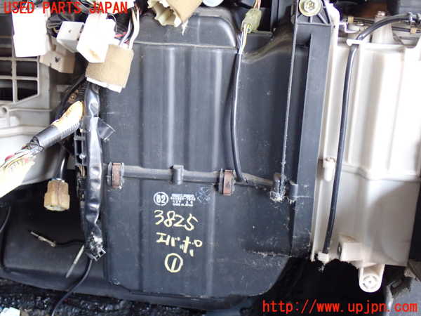 2UPJ-38256081]ランクル80系(FZJ80G)エバポレーター1(フロント) 中古_m0001.jpg