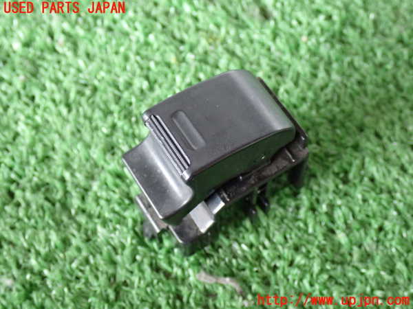 2UPJ-38256245]ランクル80系(FZJ80G)左前パワーウィンドウスイッチ 中古_m0001.jpg