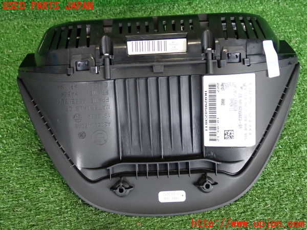 2UPJ-38276170]BMW M135i(1B30)スピードメーター 中古_m0002.jpg