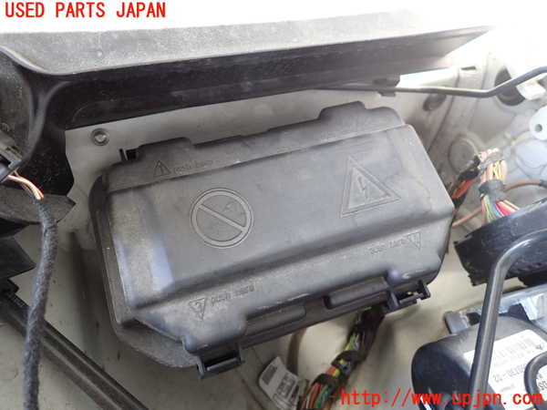 2UPJ-38276741]BMW M135i(1B30)ヒューズボックス1 中古_m0002.jpg