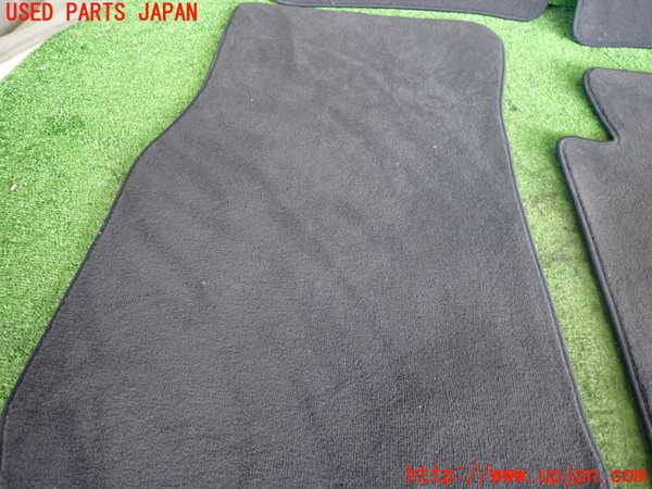 2UPJ-38277800]BMW M135i(1B30)フロアマット 中古_m0003.jpg