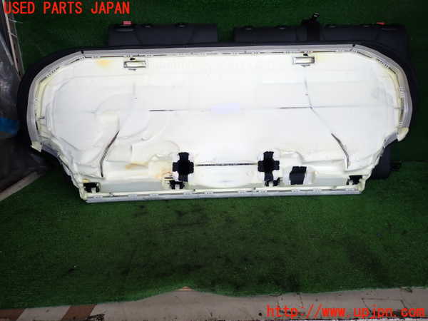 2UPJ-38277385]BMW M135i(1B30)リアシート 中古_m0003.jpg