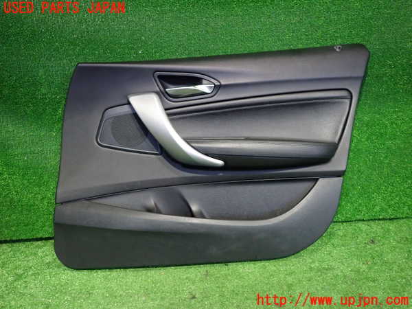 2UPJ-38271234]BMW M135i(1B30)右前ドア内張り 中古_m0001.jpg