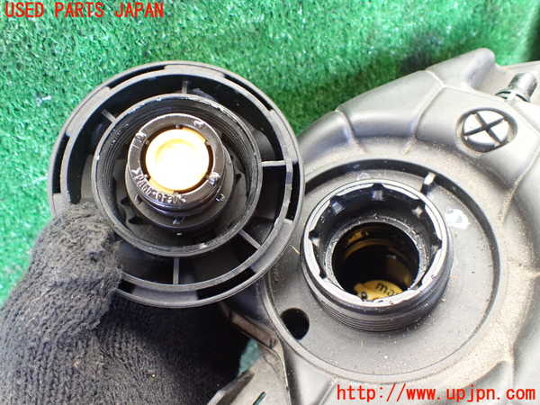 1UPJ-38282410]BMW 740e G11(7D20)ラジエータータンク 中古_m0004.jpg