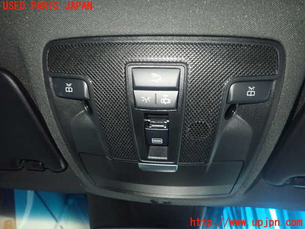 1UPJ-38306411]ベンツ GLA180 X156(156942)ルームランプ1 (1列目) 中古_m0001.jpg