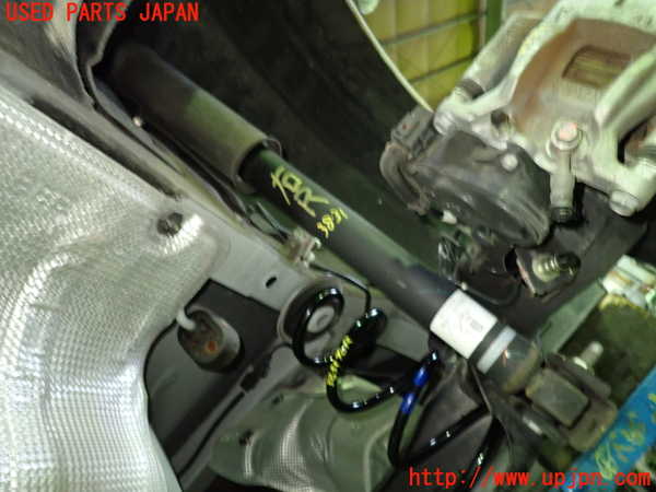 1UPJ-38315070]キックス(P15)右リアショックアブソーバー 中古_m0001.jpg