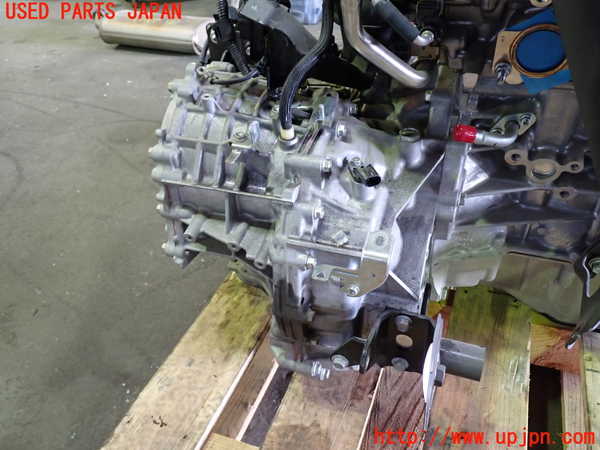1UPJ-38323010]ヴォクシー(ノア)(ZRR80W)ミッション AT 3ZR-FAE 中古_m0003.jpg