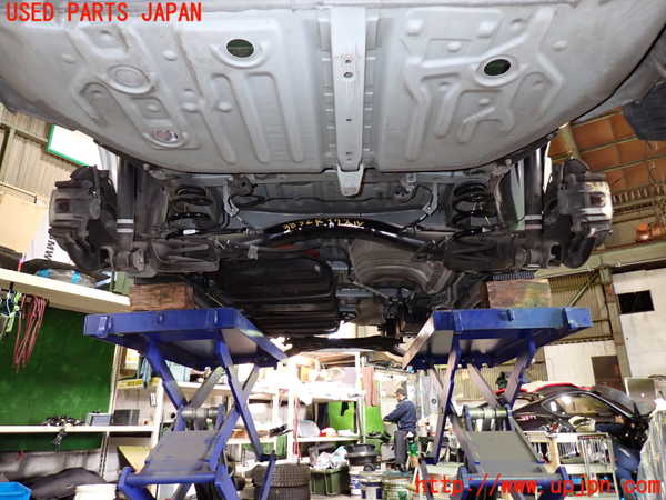 1UPJ-38325380]ヴォクシー(ノア)(ZRR80W)リアアクスルビーム 中古_m0001.jpg