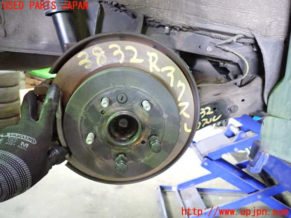 1UPJ-38325380]ヴォクシー(ノア)(ZRR80W)リアアクスルビーム 中古_m0002.jpg