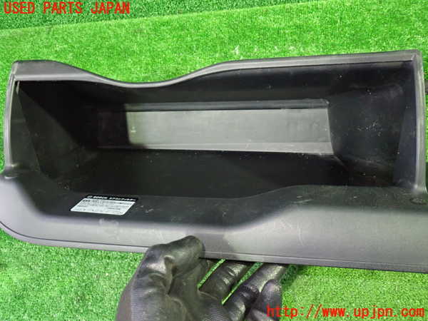 5UPJ-38327517]ヴォクシー(ノア)(ZRR80W)グローブボックス2 中古_m0002.jpg