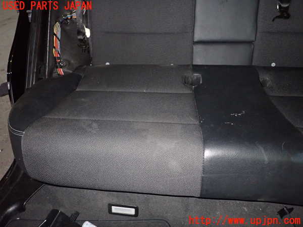 1UPJ-38337385]BMW X3(WY20 F25)リアシート 中古_m0003.jpg