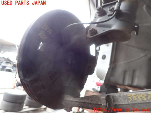 2UPJ-38384290]インプレッサ WRX-STi(GRB)右フロントナックルハブ 中古_m0001.jpg