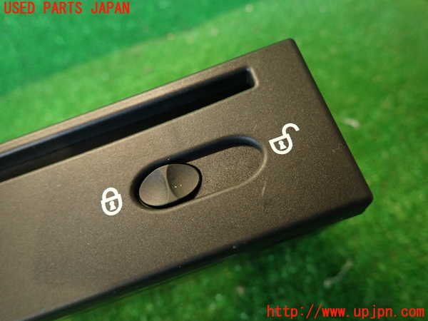 2UPJ-38396589]ランドローバー・レンジローバー イヴォーク(LV2A)カーナビゲーション DVD 中古_m0002.jpg