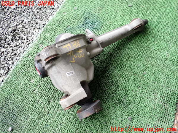 1UPJ-38434350]リンカーン・ナビゲーター(不明)フロントデフ 中古_m0001.jpg