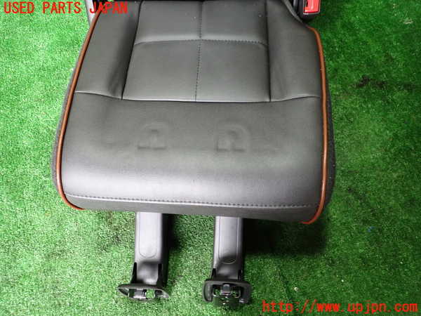 1UPJ-38437235]リンカーン・ナビゲーター(不明)右3列目シート 中古_m0003.jpg